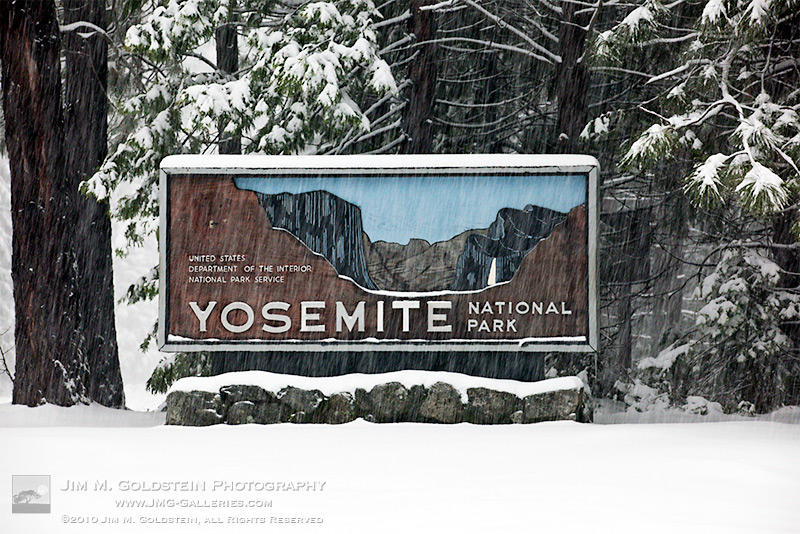 yosemite-sign3-edit-800c