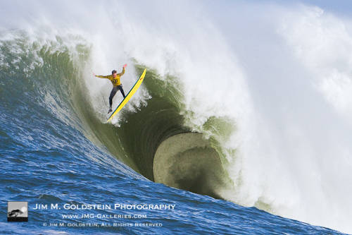 Ion Banner Wipeout at the 2010 Mavericks Surf Contest